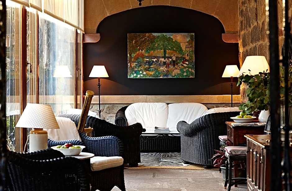 Churrut Hotel