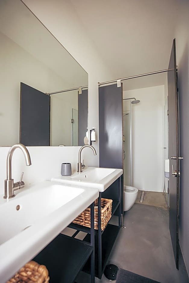 MUTE Hostel Porto Covo