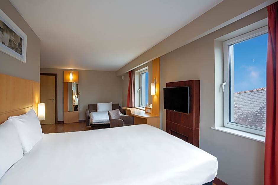 ibis Belfast Queens Quarter