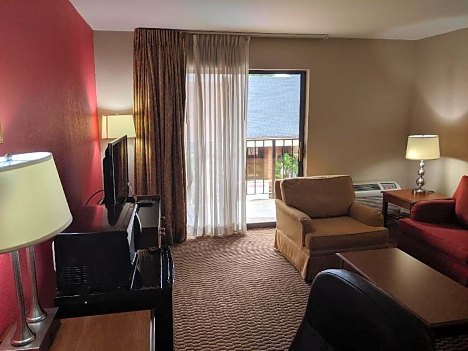 Ramada by Wyndham Raleigh