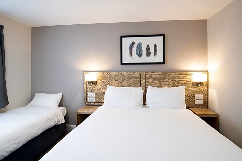 Paisley Pear, Brackley by Marston's Inns