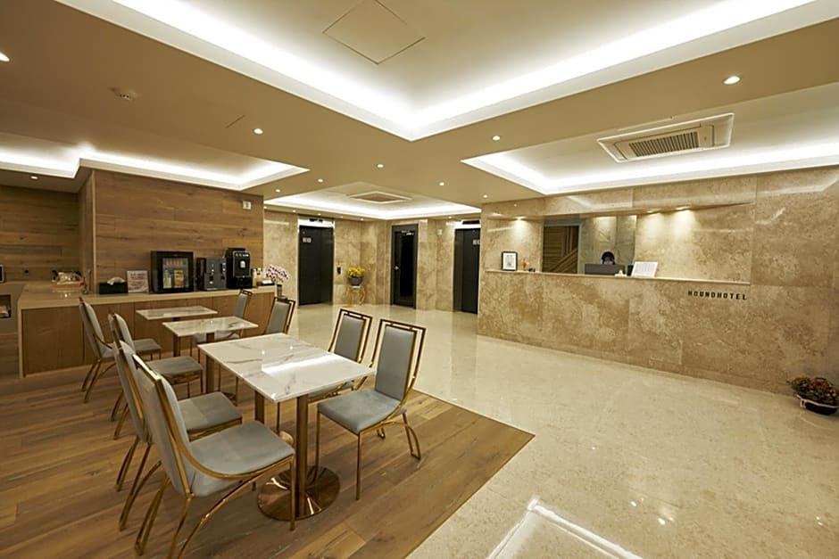 Yeonsan Hound Hotel
