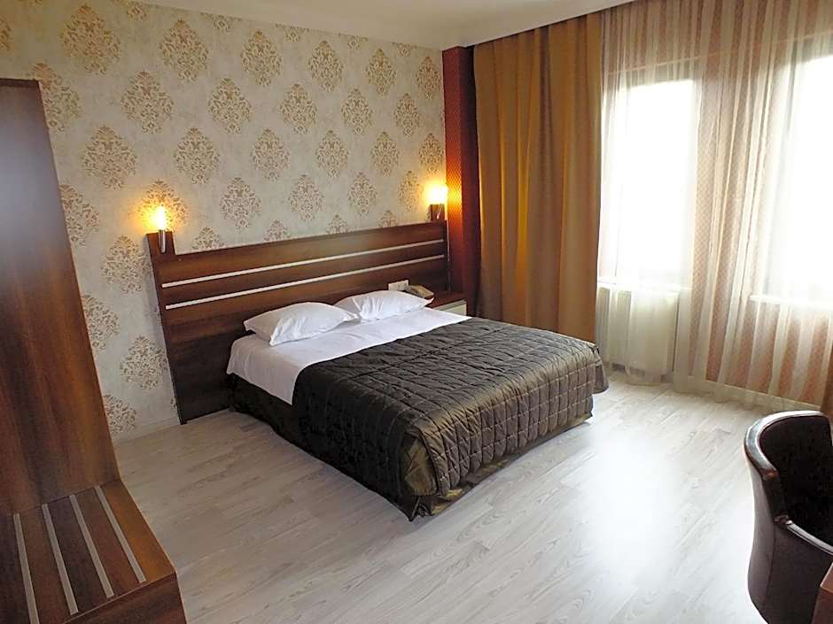 Lifos Hotel