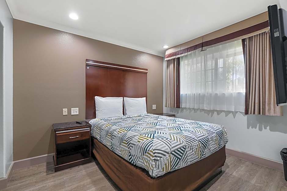 Motel 6 Carlsbad, Ca- North