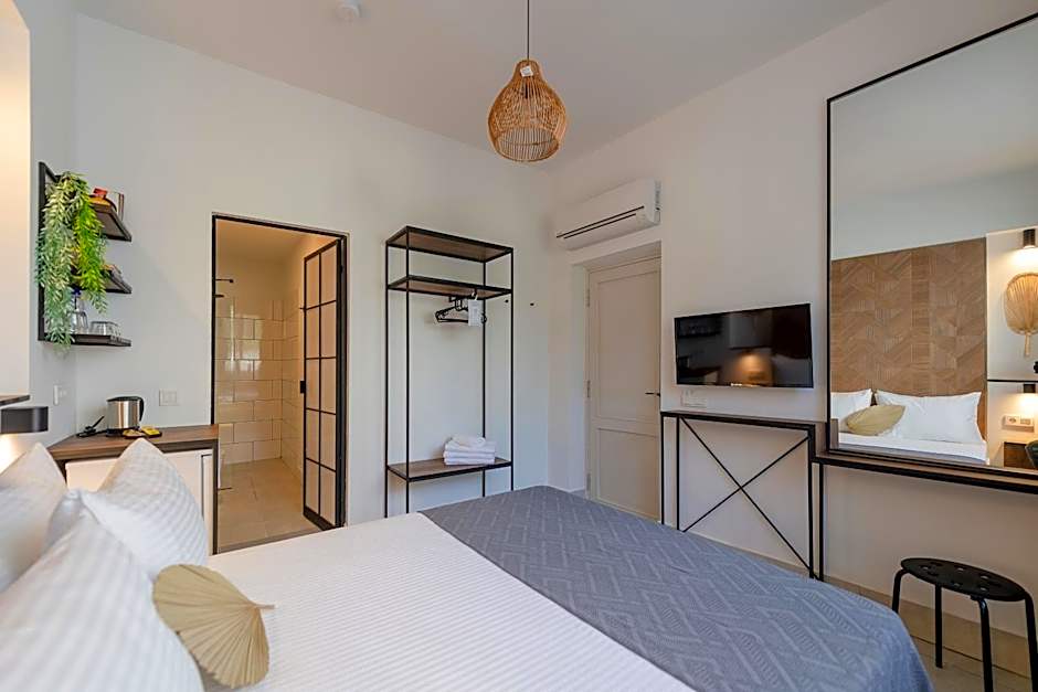 The Easy Rooms Terrace