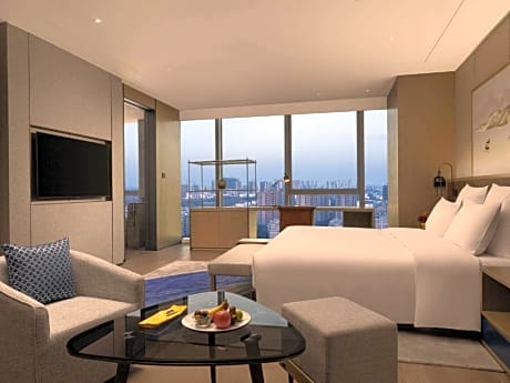 Executive Suite, Lounge Access, 1 Kingsize Bed, High Floor