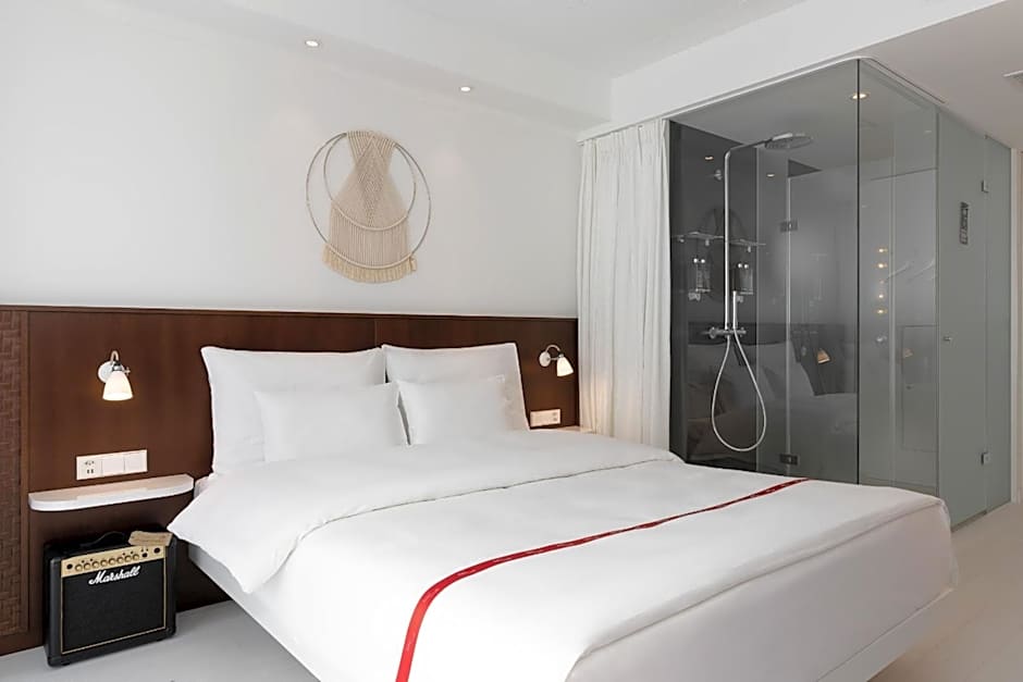 Ruby Claire Hotel Geneva Rooms