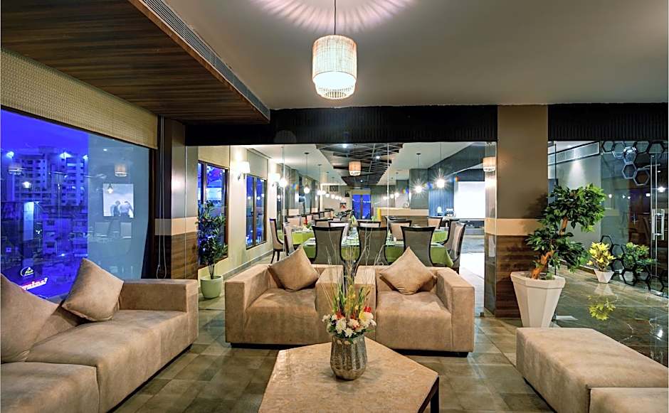 Udaan Clover Hotel & Banquets, Siliguri