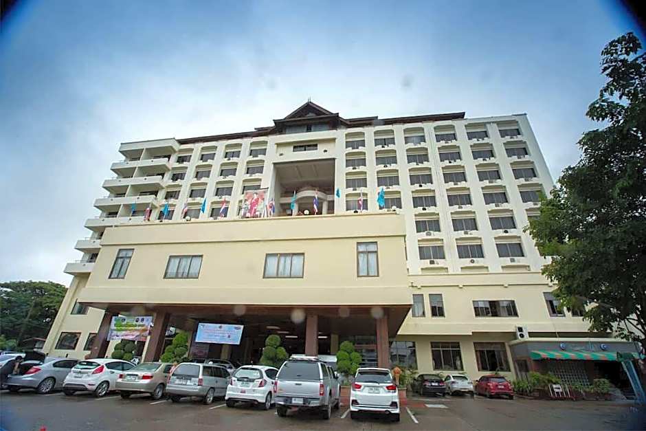 Phrae Nakara Hotel