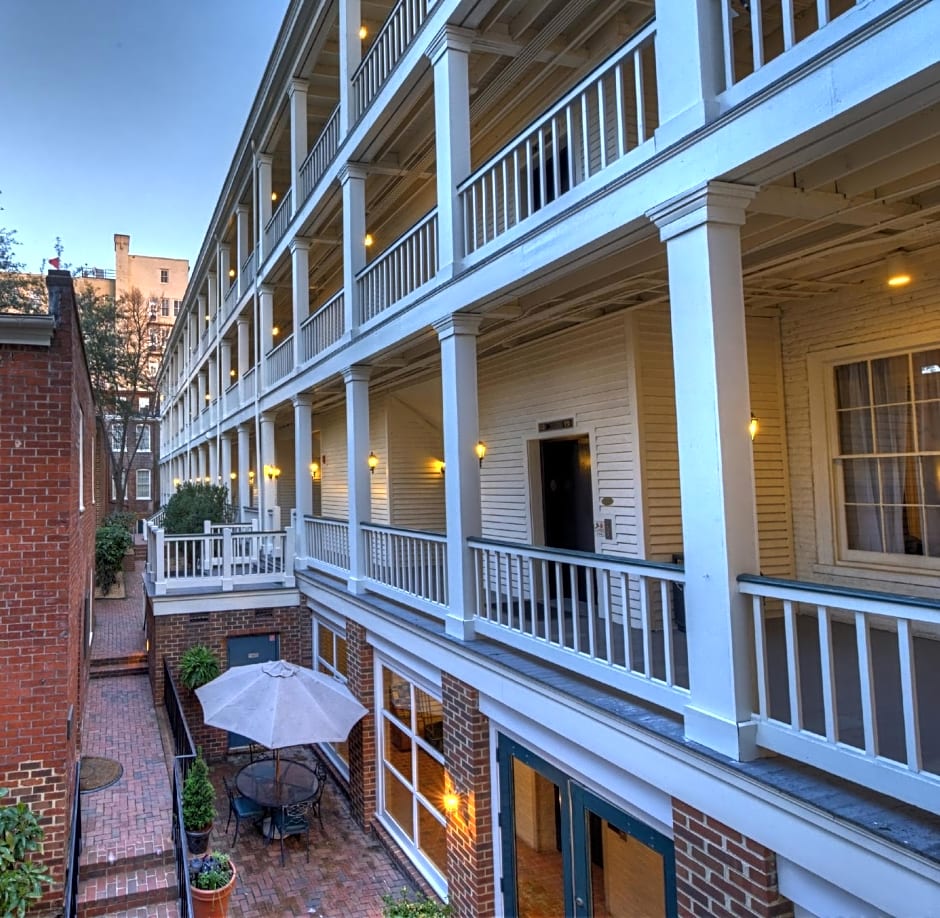 Linden Row Inn