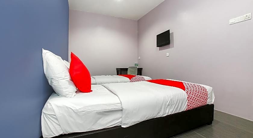 OYO 89332 DE Hotel
