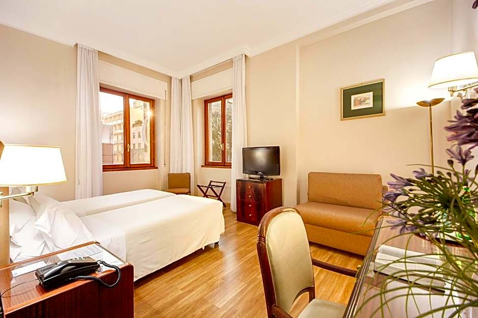 Photo 1 of 19 of Triple Room