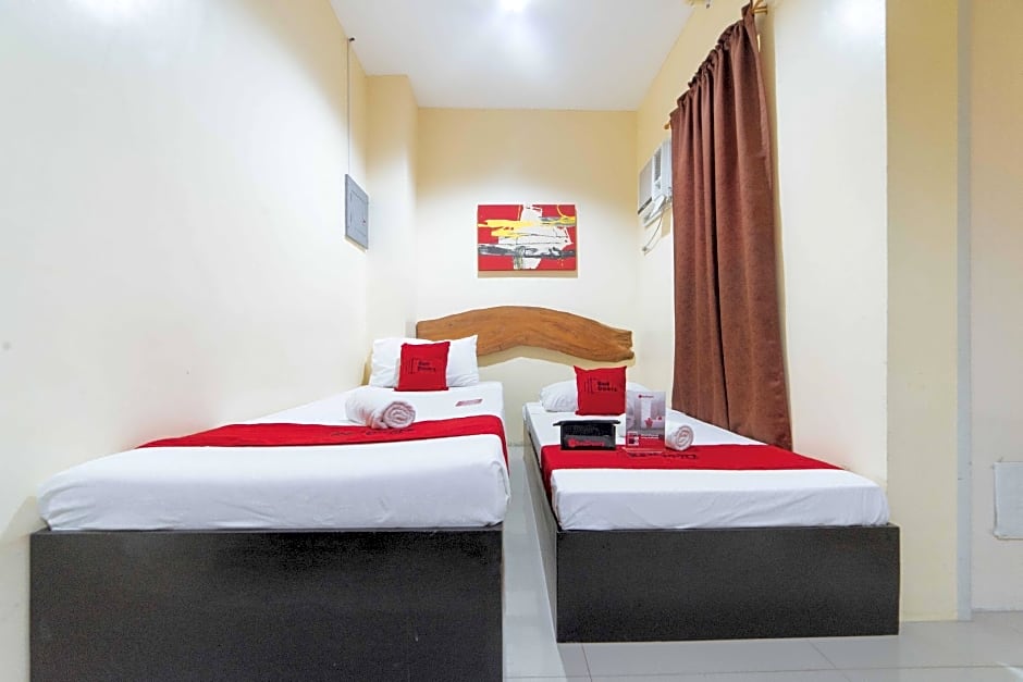 Reddoorz near New Government Center