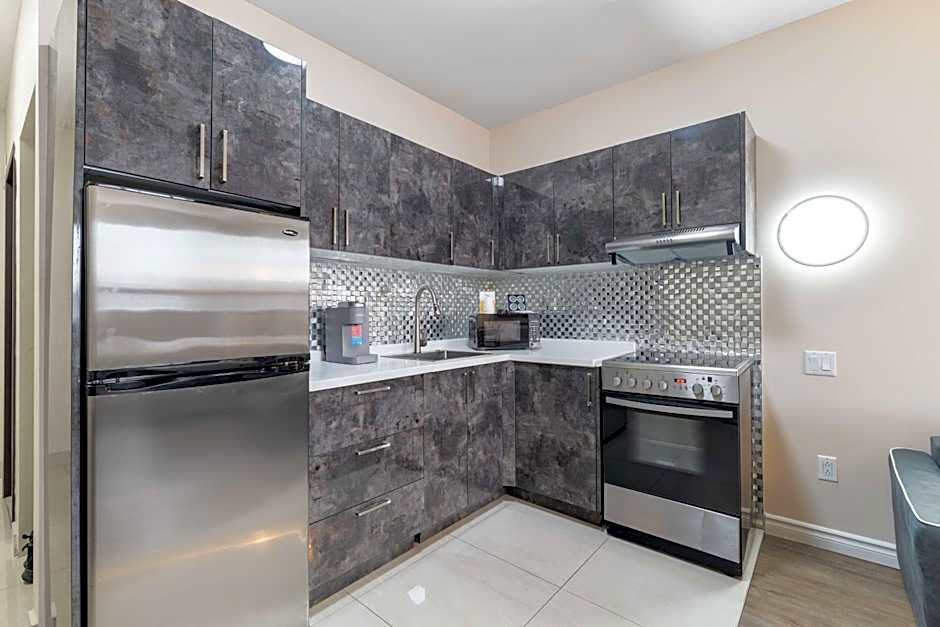 Hotel Montreal Metropolitan, BW Signature Collection