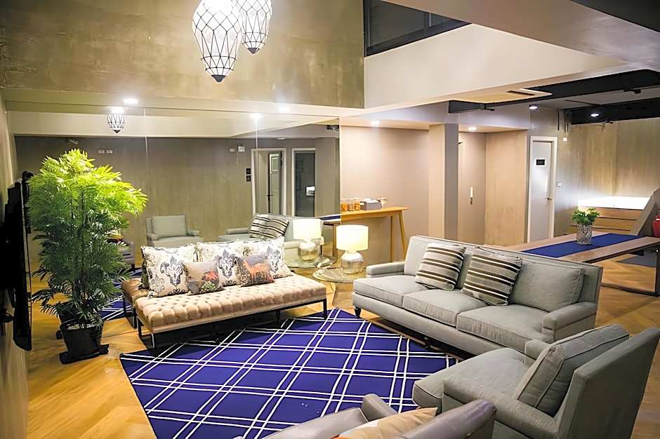 Collection O The Spades Hostel