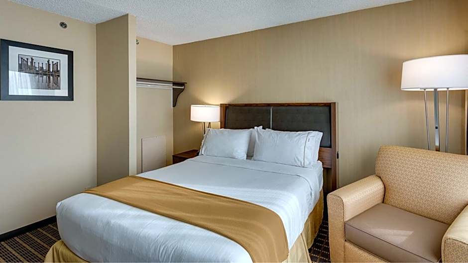 Holiday Inn Express Washington DC SW - Springfield By IHG