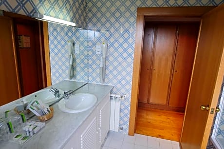 single superior mountain view