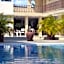Hotel Zirahuen