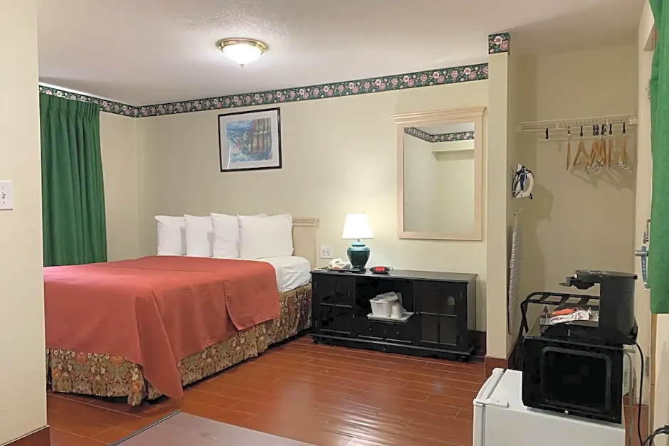 Travelodge by Wyndham Suites St Augustine