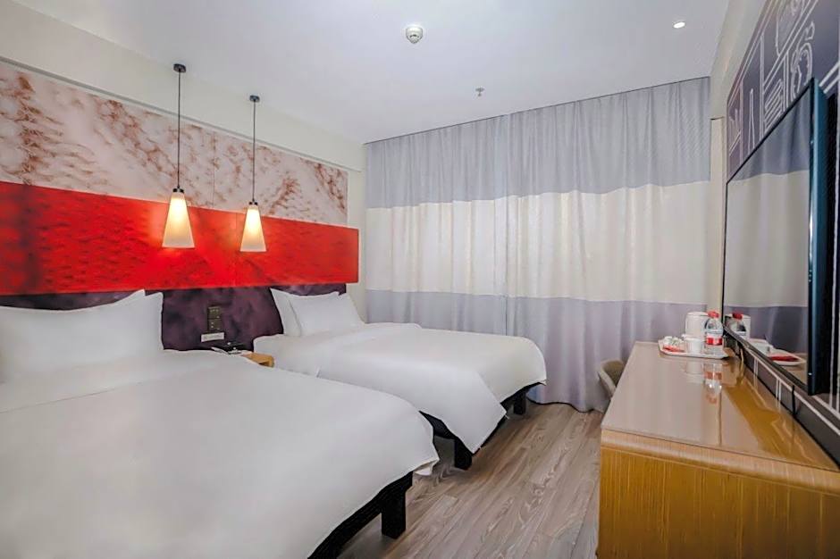 ibis Jiayuguan Railway Station Hotel