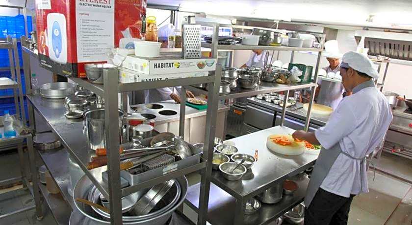 Saiesh International Hotel