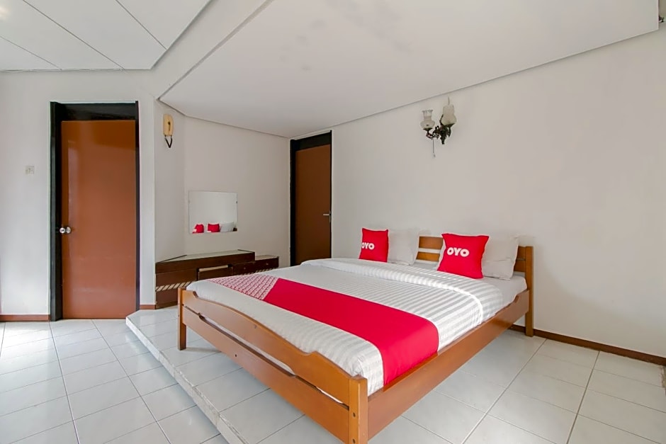 OYO 1996 Koneng Hotel