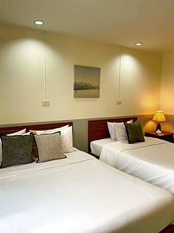 Luxury Triple Room