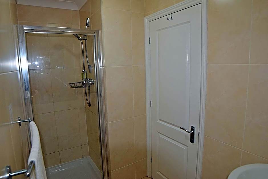 Dovedale Hotel and Restaurant