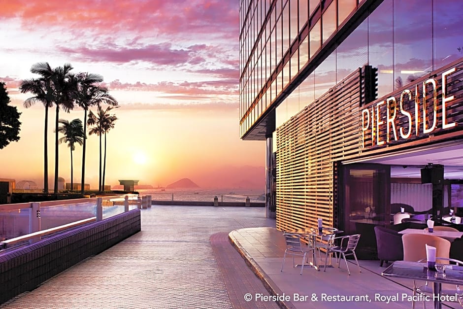 The Royal Pacific Hotel And Towers