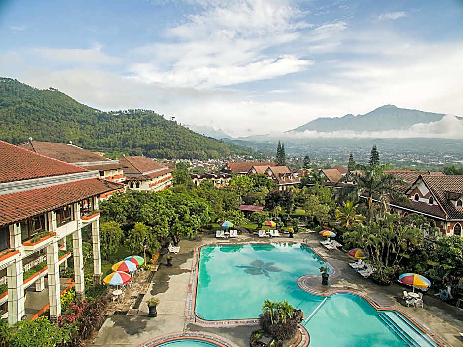 Royal Hotel and Villa Batu