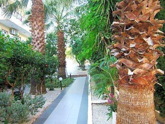 Summer Memories Aparthotel