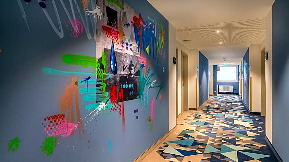 Holiday Inn - the niu, Ridge Halle Central Station By IHG