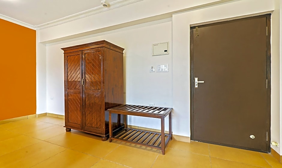 Treebo Premium Dona Eliza, 700 Meters From Calangute Beach