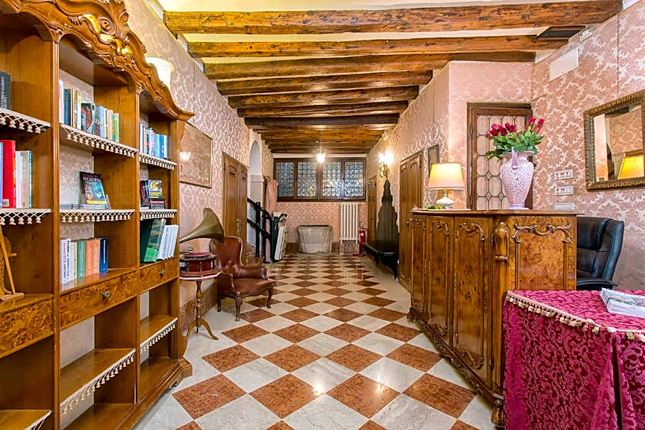 Hotel Mezzo Pozzo
