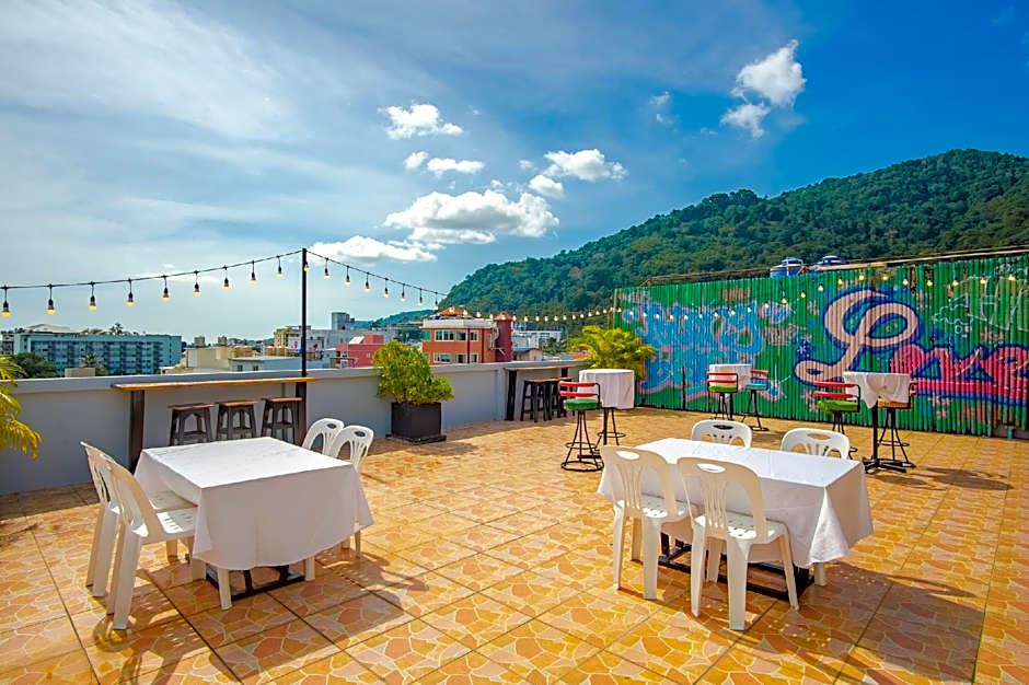 Art Mansion Patong Hotel