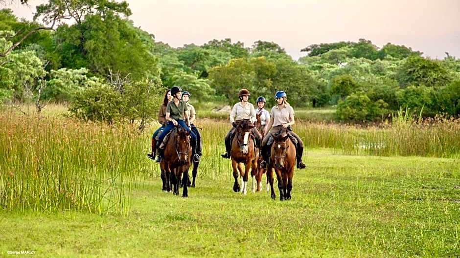 Unyati Safari Lodge