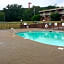 Red Carpet Inn