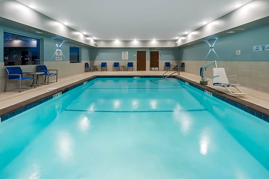 Holiday Inn Express & Suites West Plains Southwest By IHG