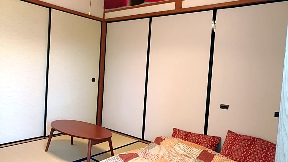 Kinkaku