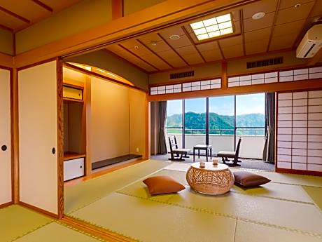 Superior Japanese-Style Room with 10 Plus 6 Tatami, Indoor Bath, Non-Smoking