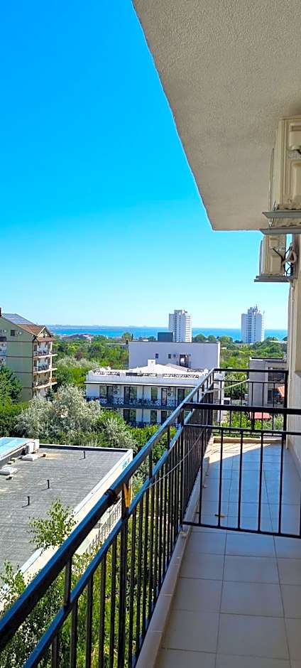 Blue Sky Hotel