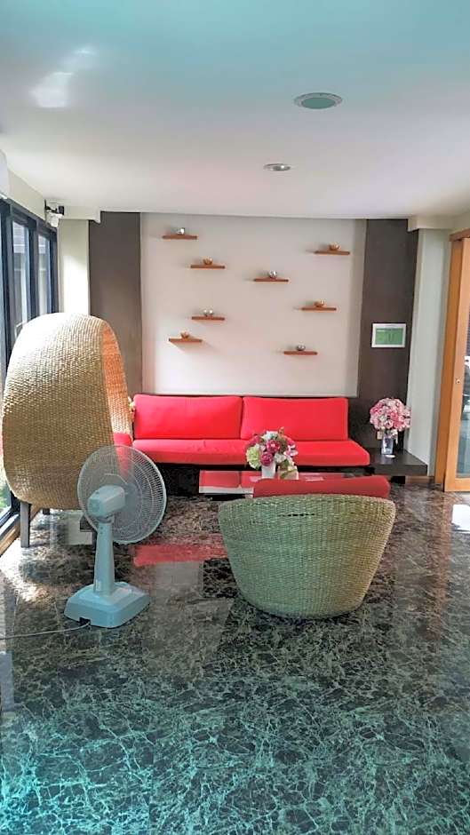 Hua Hin White Sand Hotel