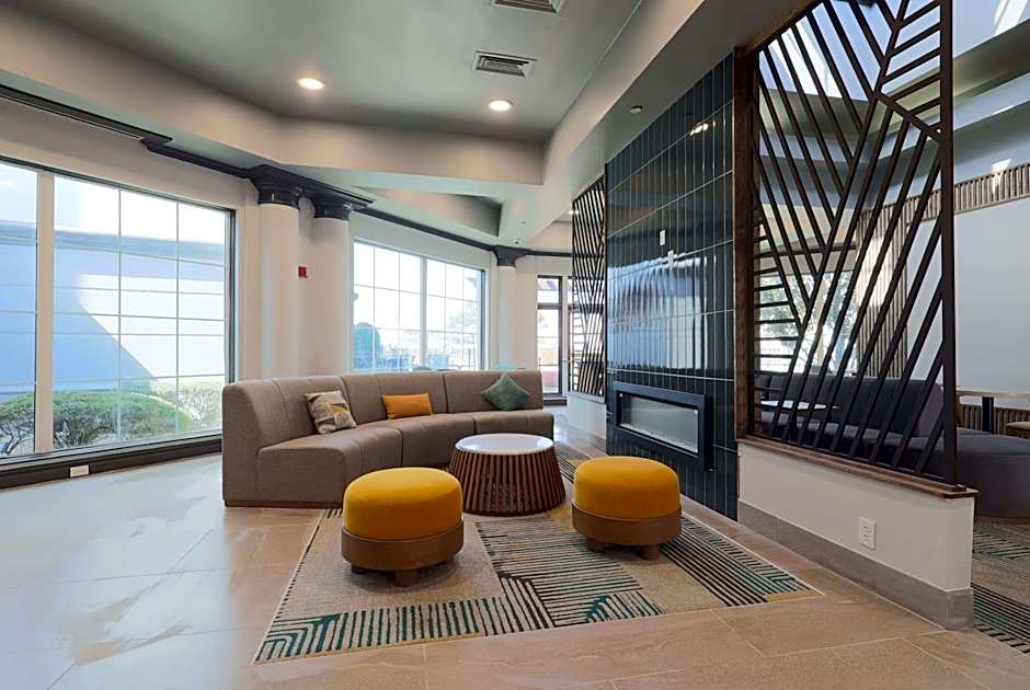 La Quinta Inn & Suites by Wyndham Sherman