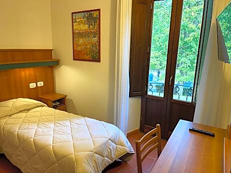 Economy Single Room
