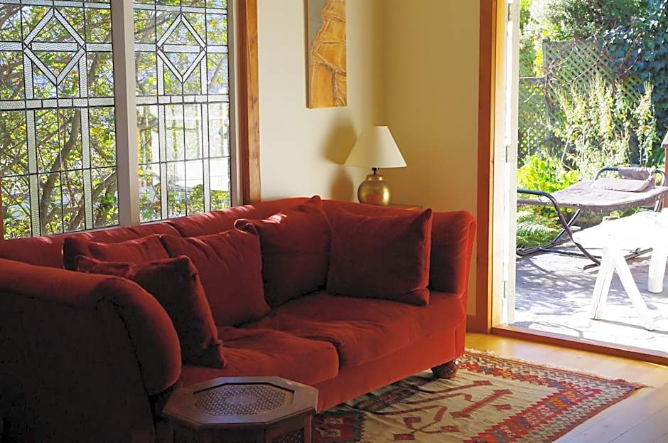 Joya Garden & Villa Studios