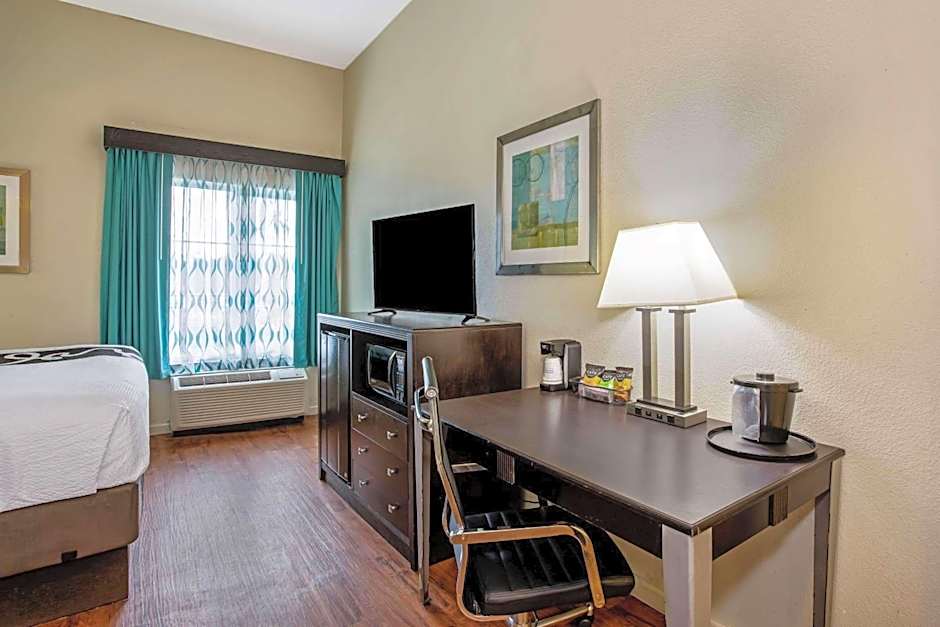 La Quinta Inn & Suites by Wyndham Panama City Beach