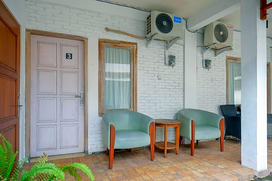 RedDoorz near Plengkung Gading 2