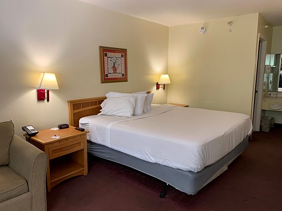 Americas Best Value Inn & Suites Melbourne