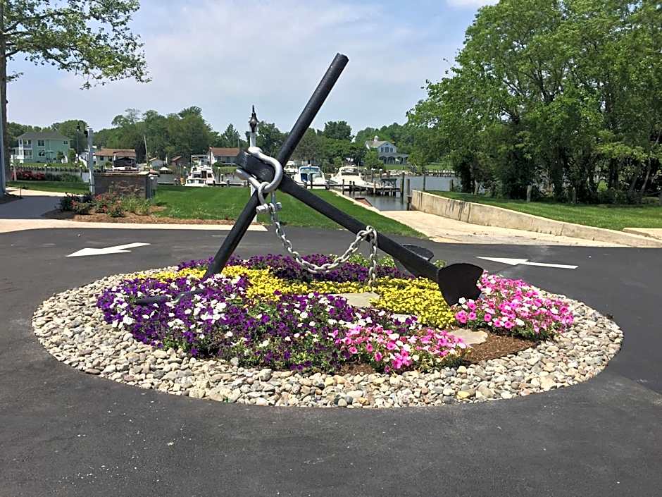 Anchored Inn at Hidden Harbor