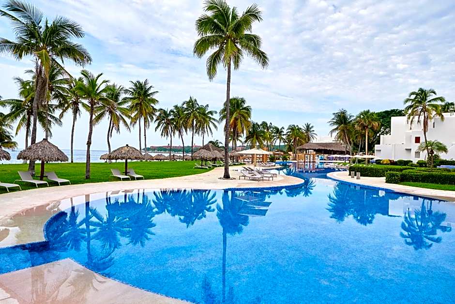 Camino Real Zaashila Huatulco